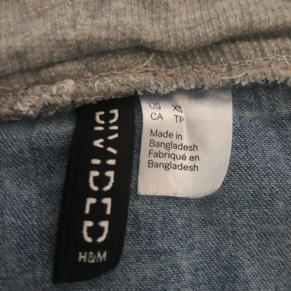 H&M Oversized Button Cover Up - Picture 3 of 3